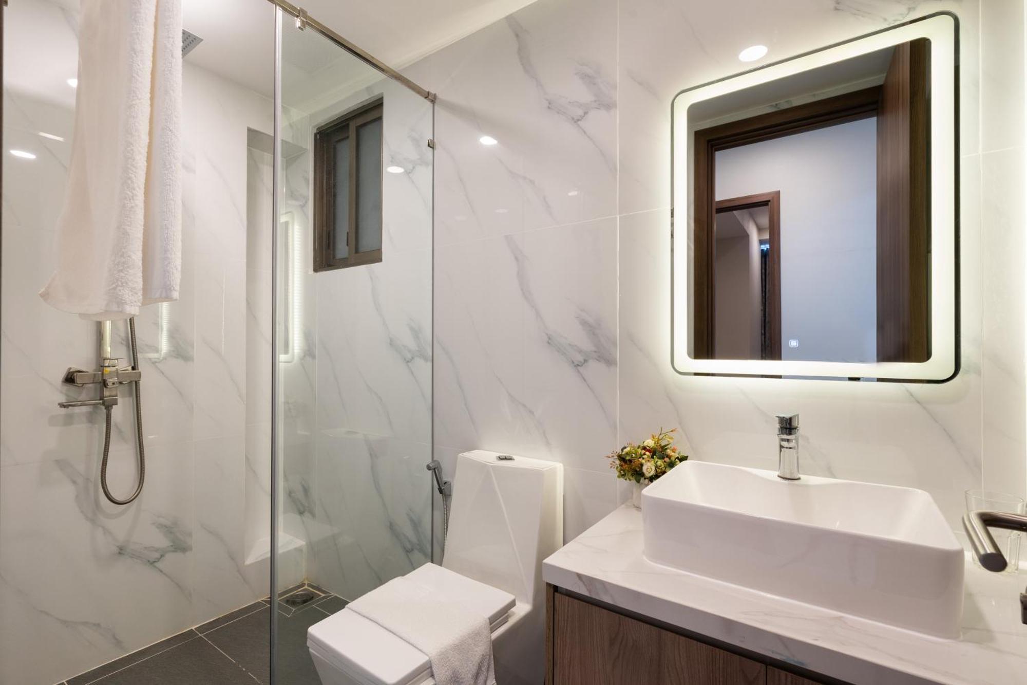 Khách sạn hẻo lánh The Peak Midtown Twobedroom With Balcony *